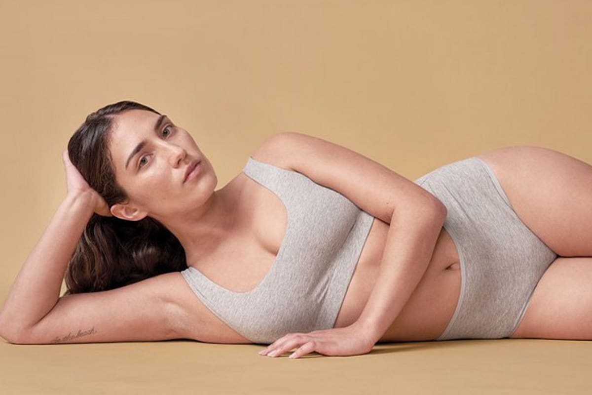 La marca de moda acaba da lanzar una colección que prioriza la comodidad, con la premisa de terminar con la idea de que la transparencia y los encajes son sinónimos de sexy