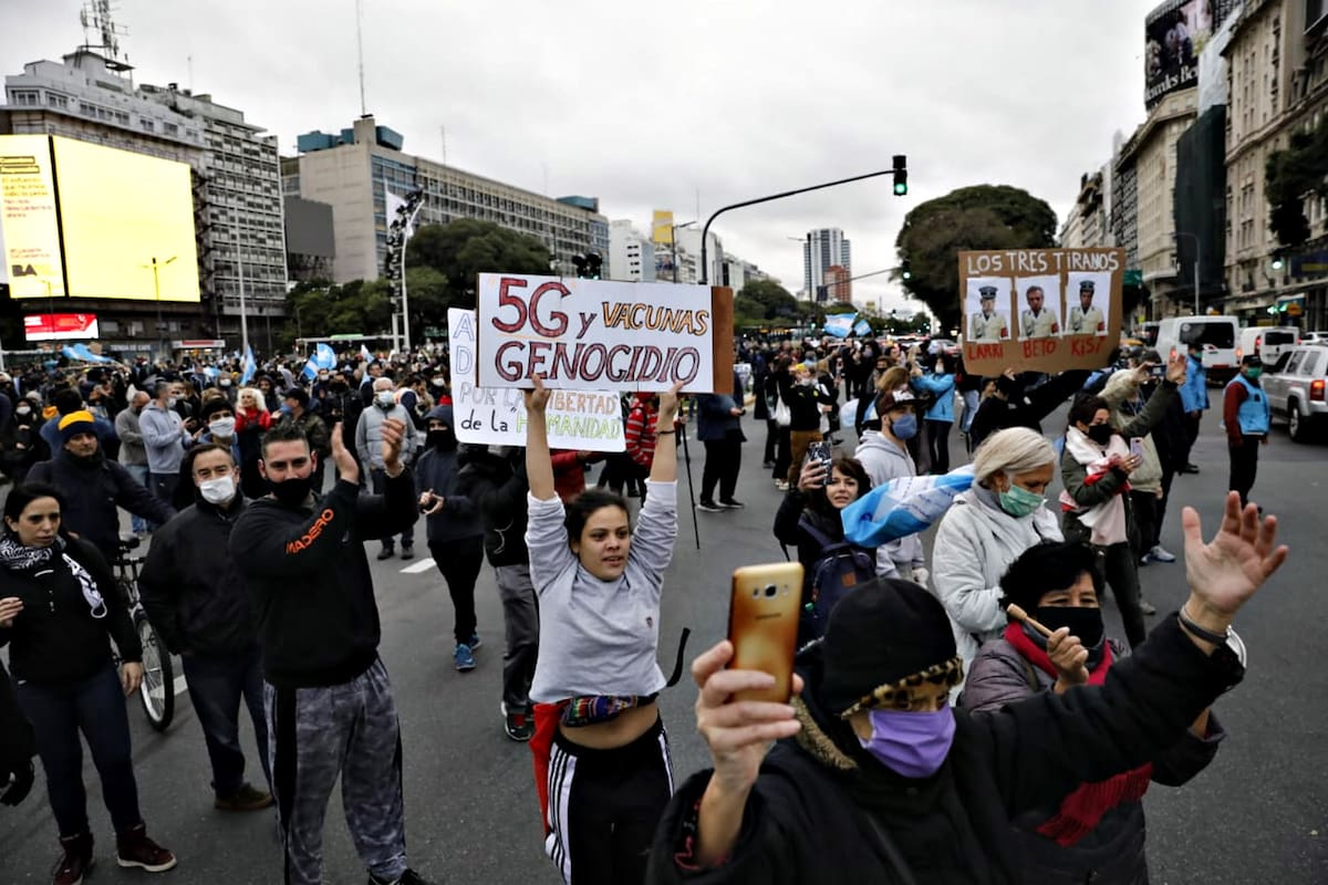La marcha contra la cuarentena en el Obelisco
