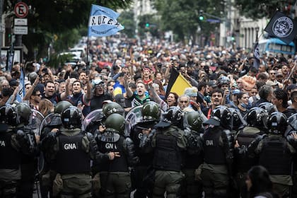 La marcha de este 19 de marzo a favor de los jubilados volverá a ocupar la calle después de la represión realizada por la policía y fuerzas federales el miércoles pasado