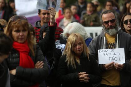 La marcha de hoy en San Miguel del Monte, pidiendo justicia por la muerte de cuatro jóvenes