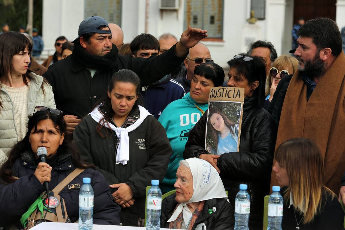 La marcha de hoy en San Miguel del Monte, pidiendo justicia por la muerte de cuatro jóvenes