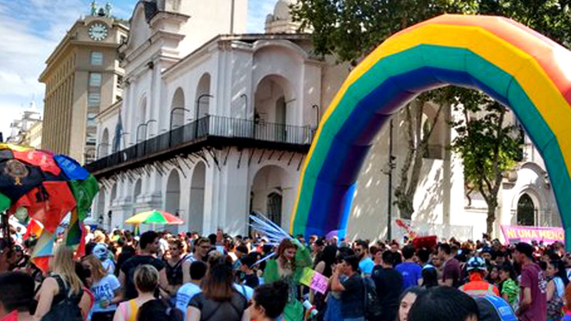 La marcha del orgullo en la Plaza de Mayo