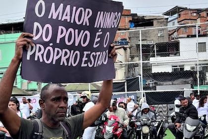 La marcha por la paz en la zona del operativo