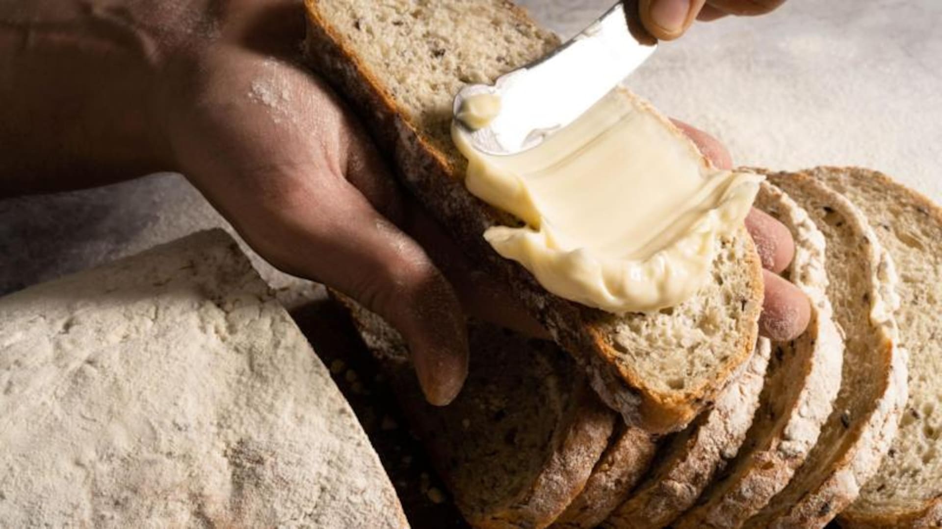 La margarina nació en el siglo XIX como una alternativa económica a la manteca