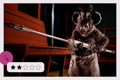 La masacre del ratón: una “de miedo” que naufraga en un mar de sangre, gritos y guiños literales