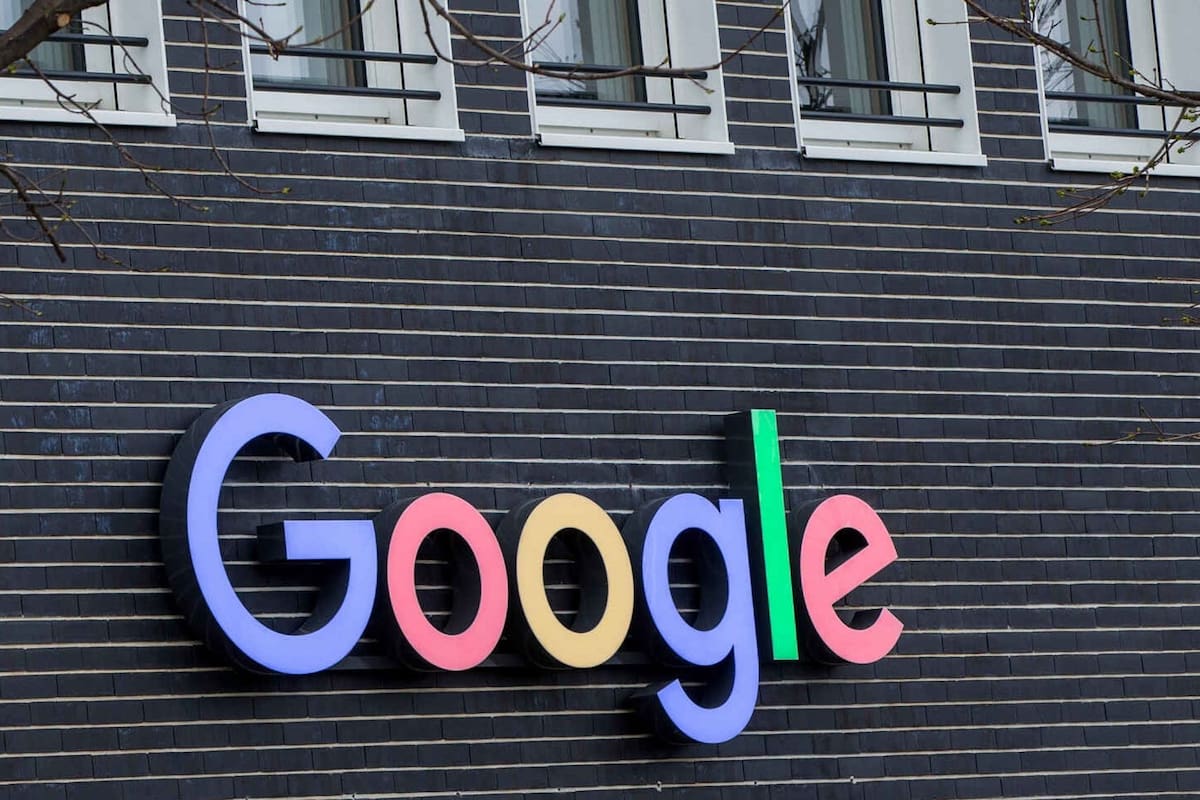 La matriz de Google se dispara y sus rivales tambalean ante los costos de la IA