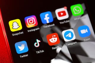 La Justicia francesa declara inconstitucional el bloqueo de redes sociales para menores