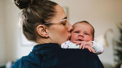 La mayoría de las licencias por paternidad la toman las madres, lo que significa que la división no es del todo equitativa