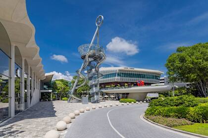 La mayoría de los centros comerciales de Miami estarán cerrados este jueves, pero abrirán temprano para el Black Friday