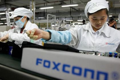 La mayoría de los iPhones y otros dispositivos de Apple como el iPad se ensamblan en Foxconn, el fabricante propiedad del grupo taiwanés Hon Hai Precision
