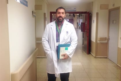 "La mayoría de los problemas están relacionados con haber emigrado en condiciones algo precarias, y el estrés, ansiedad o depresión que padecen aquí al no encontrar resultados con la facilidad y premura que imaginaban".