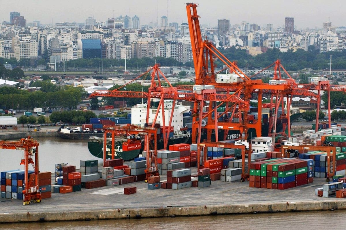 La medida agrega más de 100 posiciones arancelarias y reduce la alícuota en un 12% para 322 posiciones y un 10% para las 4 restantes que componen el listado