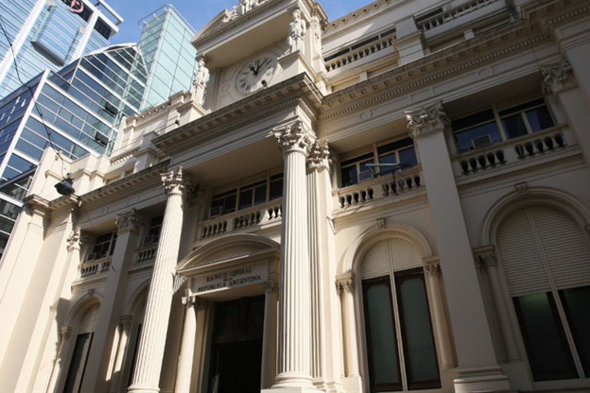 La medida del Central bloqueó el mercado