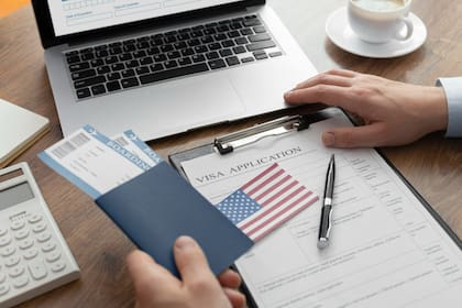 La medida para solicitantes de visa y viajeros en general que podría generar un perjuicio económico a Estados Unidos