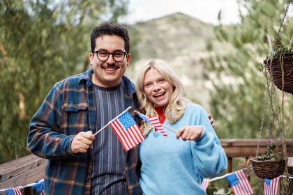 La medida que beneficia a miles de cónyuges e hijos indocumentados entra en vigor el 19 de agosto de 2024