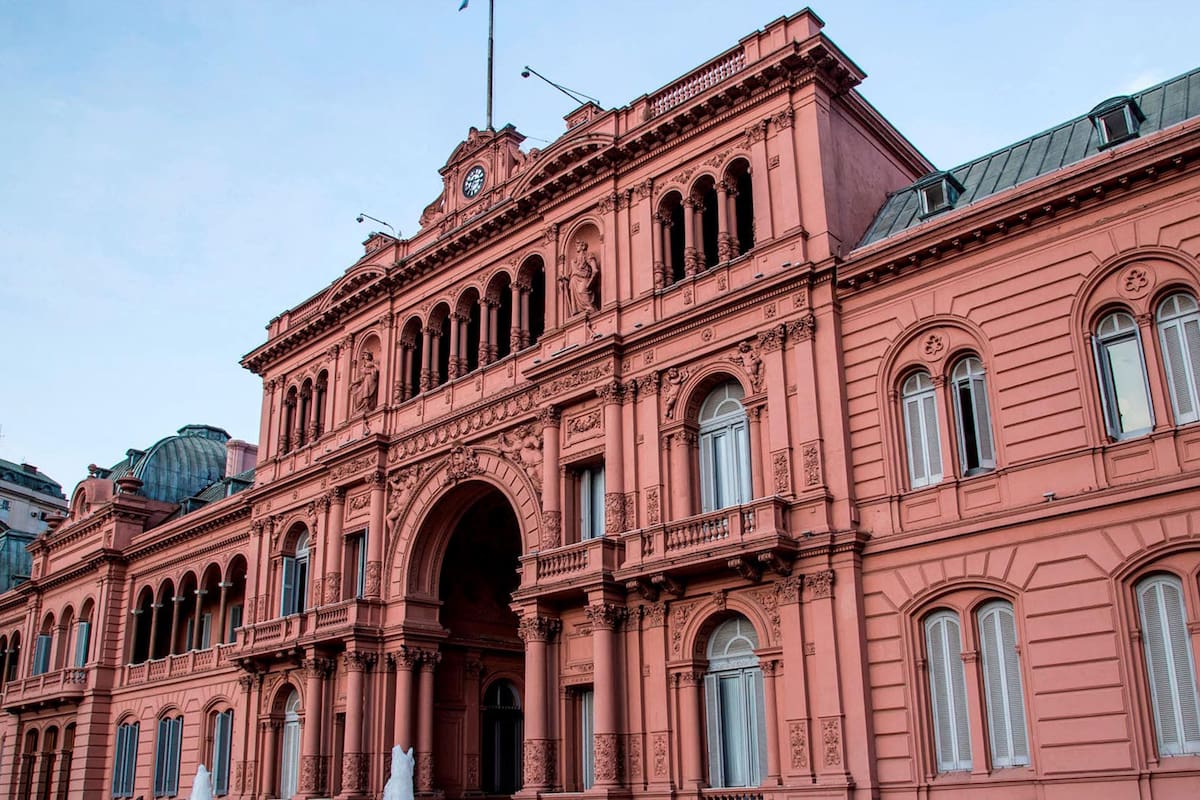 La medida que salió publicada en el Boletín Oficial no alcanza a las instituciones bancarias y a entidades financieras