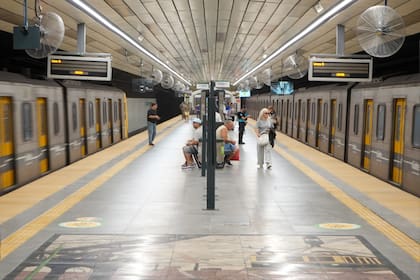 La megaobra que contempla la incorporación de nuevas formaciones en el subte