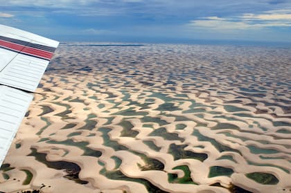 La mejor manera de apreciar las lagunas es desde el aire