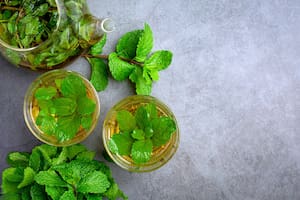 La menta, una hierba natural es que es bastante más que solo un refrescante bucal