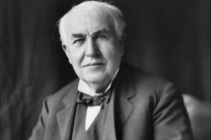 La mente creativa de Edison le permitió crear más de 1000 inventos. Fuente: Internet.