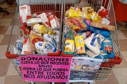 La mercadería que pagó un anónimo. Fuente: La Voz