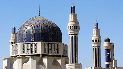 La mezquita de Bagdad fue construida por orden de Saddam Hussein