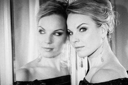 La mezzosoprano letona debutará este miércoles en el país, en el Teatro Colón; convencida de que en su "vida anterior" fue latina, cuenta en un fluido español qué espera del público porteño