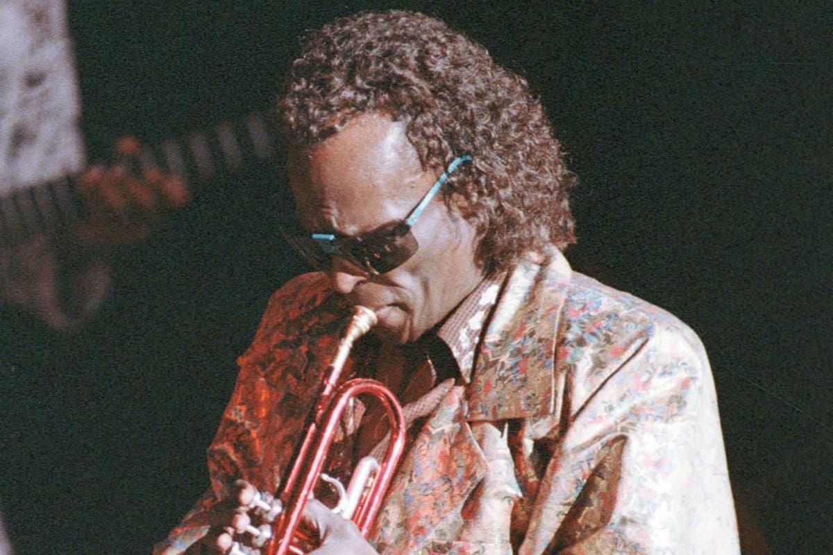 La Miles Electric Band, dirigida por el baterista y sobrino del gran músico, Vincent Wilburn Jr., toca mañana en esa sala