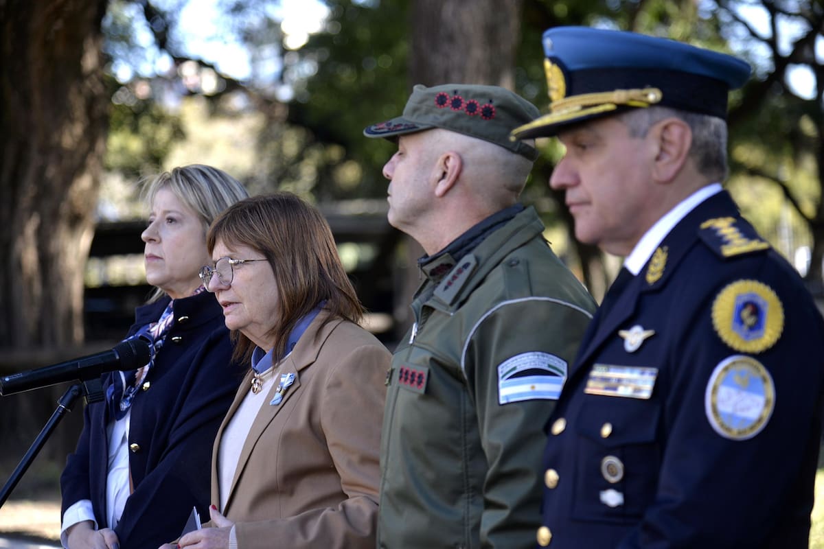 La ministra Patricia Bullrich actualizó las leyes orgánicas de las fuerzas de seguridad