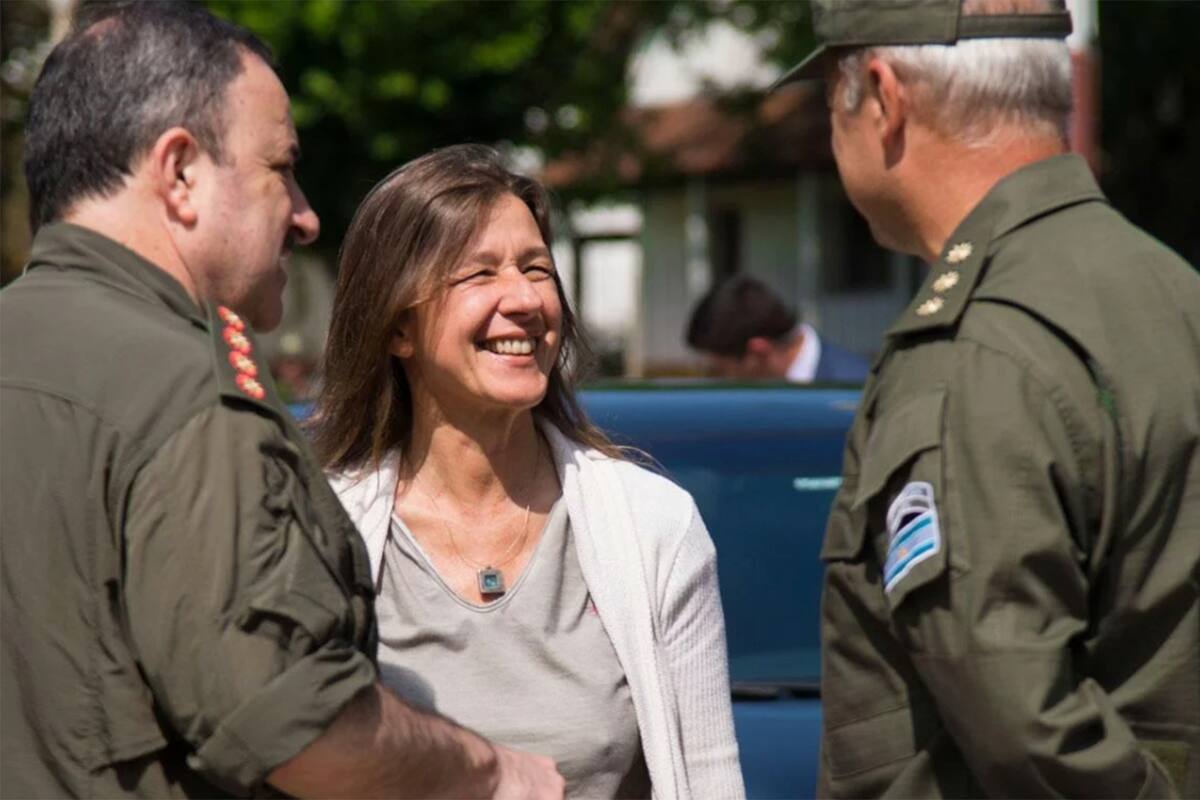 La ministra Sabina Frederic puso en marcha un inédito operativo de seguridad en el país