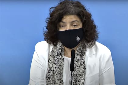 La ministra Vizzotti anticipó ayer que el Gobierno definirá en las próximas horas vacunar con monodosis