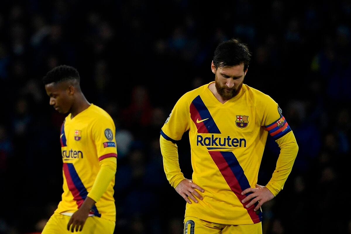 La mirada al piso de Messi en el San Paolo