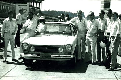 La Misión Argentina. Parte del equipo en Alemania: García Veiga, Galbato, Perkins, Rodríguez Larreta, Rodríguez Canedo, Cupeiro, Franco y Di Palma