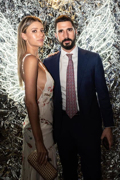 La modelo Angie Landaburu con su marido, Tomás Eurnekian