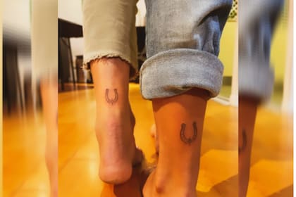 La modelo comparte tatuaje con una amiga