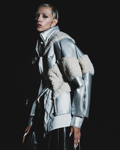 La modelo Delfina Perez para Weinsanto en Paris Fashion Week