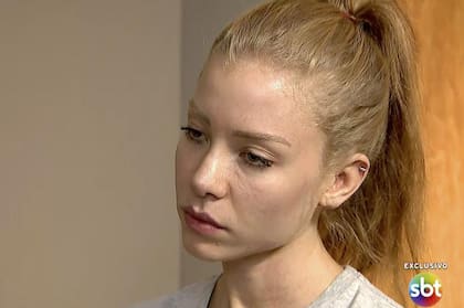 Najila Trindade Mendes de Souza, la mujer de 26 años que denunció a Neymar, dio a entender que su tercer abogado le había hurtado la tablet en la que ella tenía guardado un video supuestamente fundamental contra Neymar.