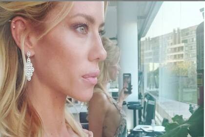 La modelo extendió sus vacaciones en vez de volver al panel, ya que no estaría de acuerdo con su reemplazo.