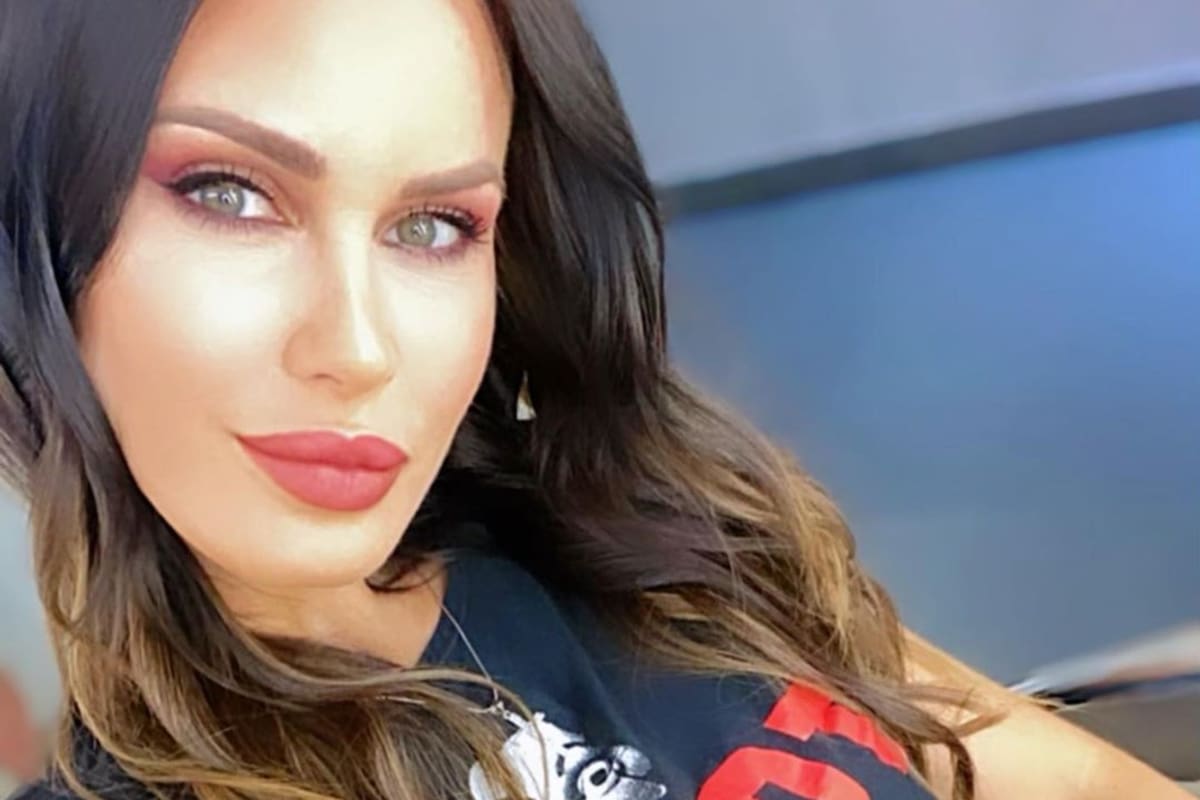 La modelo le respondió al periodista luego de que este señalara que la muñeca que le regaló a su hija es "macabra".