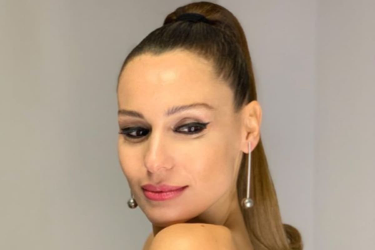 La modelo y conductora reveló en Pampita Online que tuvo que jugar a la detective.