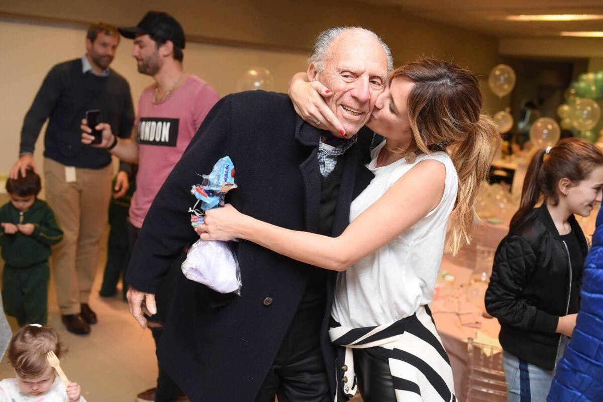 La modelo y su abuelo Kaki tienen una estrecha y cariñosa relación.