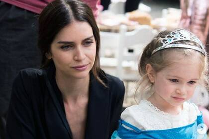 La modelo y su pareja Jakob von Plessen realizaron un festejo en el campo para la pequeña de tres años