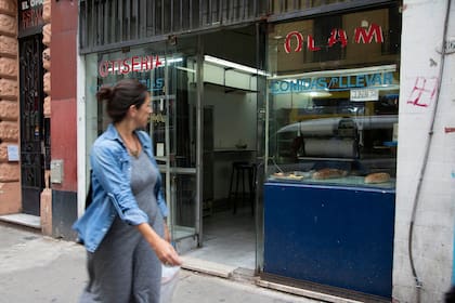 La modesta fachada del lugar que todos en la zona conocen