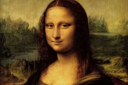 Un hombre disfrazado le tiró una torta a la Mona Lisa
