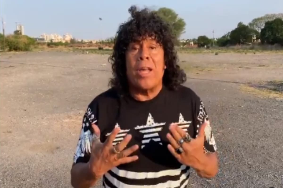 La Mona Jiménez recibió una fuerte acusación de parte de su hermano, que asegura que la madre de ambos "está sufriendo mucho" en un geriátrico