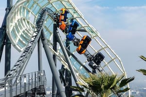La ciudad de California que emitió una queja contra Universal Studios Hollywood tras la apertura de una montaña rusa