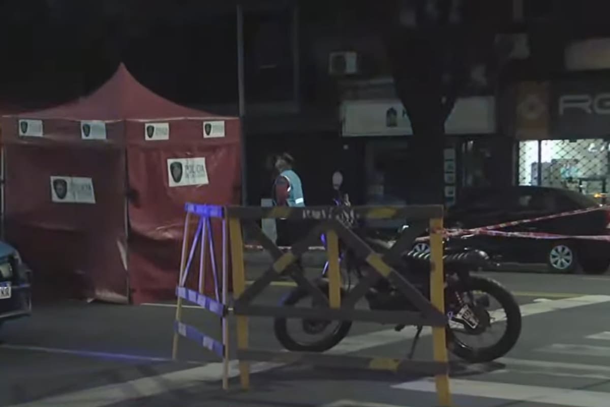 La moto de la que cayó el hombre de 39 años.