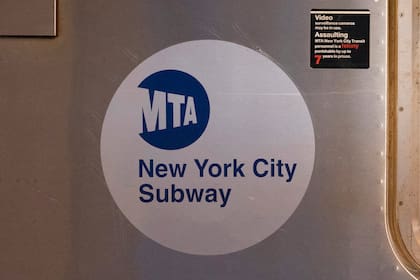 La MTA aprobó un ajuste en las tarifas de trenes, subtes y autobuses de Nueva York