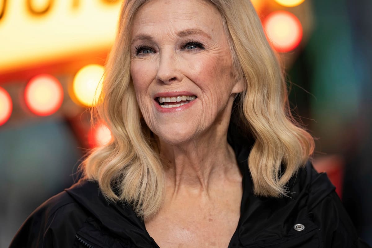 La muerte de Catherine O’Hara: una misteriosa enfermedad, un traslado en ambulancia y el hermetismo de su entorno