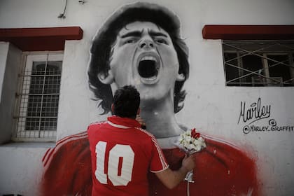 La muerte de Diego Maradona conmovió al mundo y desató una cadena de homenajes a lo largo del planeta